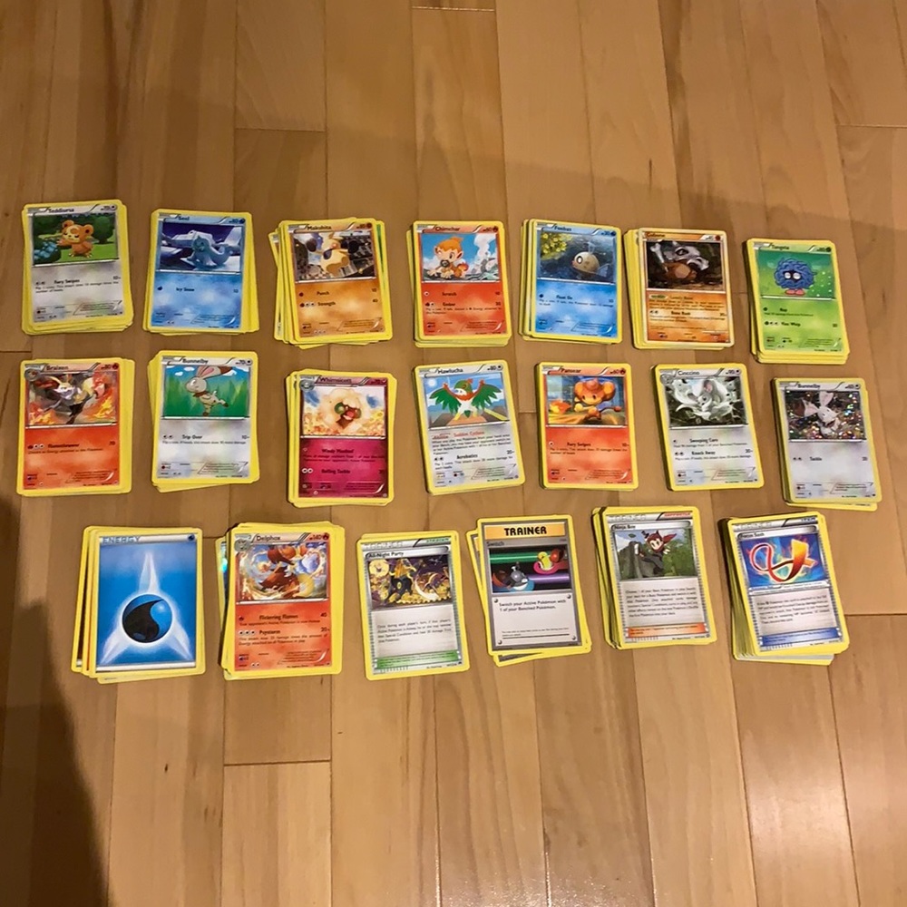 Huge Lot of Pokemon Cards Approx. 406 cards - Picture 9 of 17